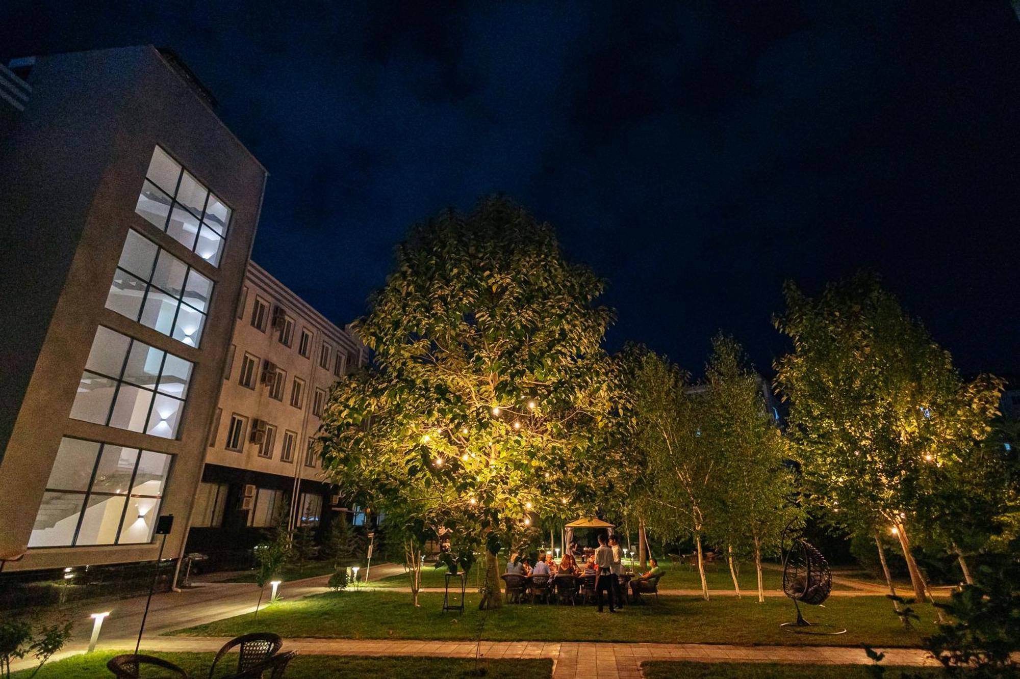 Grand Fergana Hotel Dış mekan fotoğraf