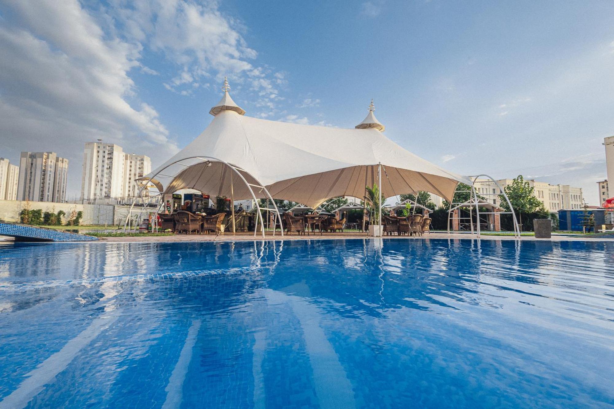 Grand Fergana Hotel Dış mekan fotoğraf